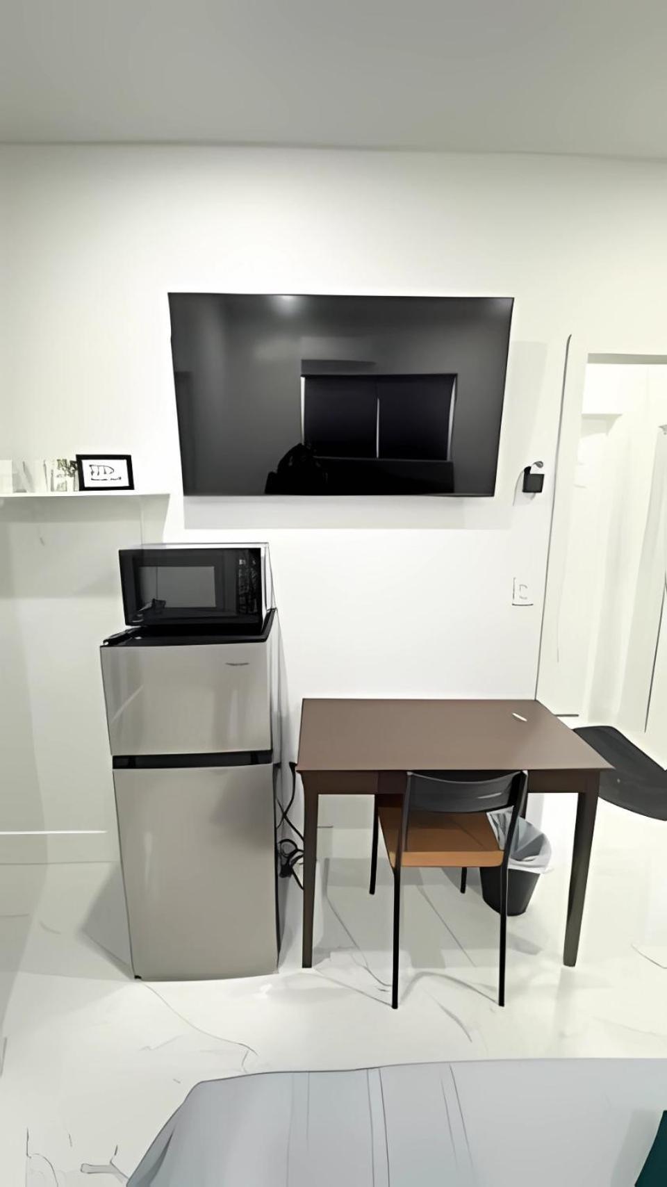 Homestay Private Close To Airport - Free Parking - 01 *